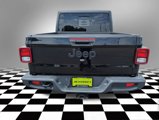 Used 2023 Jeep Gladiator Sport image 6