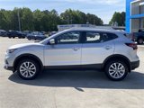 Used 2021 Nissan Rogue Sport SV image 2