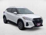 Used 2022 Nissan Kicks SV image 3