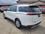 Used 2022 Kia Carnival LX image 5