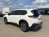 Used 2021 Nissan Rogue SV image 4