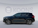 Certified 2024 Volvo XC40 B5 Core image 2