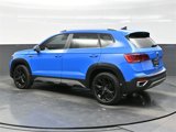 Used 2022 Volkswagen Taos SE image 4