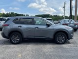 Used 2023 Nissan Rogue S image 2