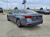 Certified 2022 Nissan Altima 2.5 SV image 3