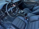 Used 2024 Porsche Macan image 4