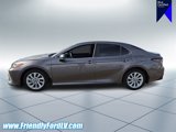 Used 2022 Toyota Camry LE image 3