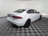 Used 2019 Jaguar XE Prestige image 2