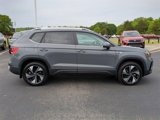 New 2024 Volkswagen Taos SE image 6