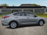 Used 2022 Hyundai Accent SE image 3