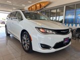 Used 2018 Chrysler Pacifica Limited w/ Tire & Wheel Group image 3