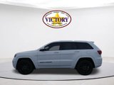 Used 2018 Jeep Grand Cherokee Altitude image 2