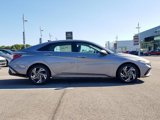 New 2025 Hyundai Elantra Limited image 4
