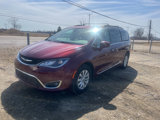 Used 2017 Chrysler Pacifica Touring-L image 2