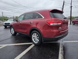 Used 2016 Kia Sorento LX w/ LX Convenience Package image 4