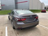 Used 2021 Toyota Camry LE image 5