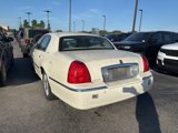 Used 2004 Lincoln Town Car Ultimate image 4