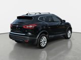 Used 2020 Nissan Rogue Sport SV image 3
