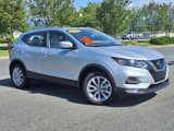 Used 2022 Nissan Rogue Sport SV w/ Technology Package image 2