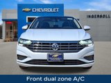 Used 2019 Volkswagen Jetta SE image 3
