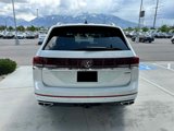 Used 2024 Volkswagen Atlas SEL Premium R-Line image 4