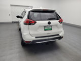 Used 2017 Nissan Rogue SV w/ SV Premium Package image 6