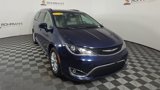 Used 2018 Chrysler Pacifica Touring-L image 3