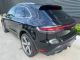 Used 2023 Porsche Macan image 3