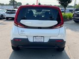 Used 2022 Kia Soul LX w/ Technology Package image 4
