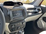 Used 2021 Jeep Renegade Latitude image 4