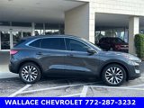 Used 2020 Ford Escape Titanium image 3