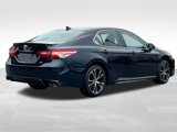 Used 2020 Toyota Camry SE image 4