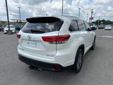 Used 2018 Toyota Highlander AWD V6 image 5