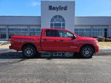 Used 2022 Nissan Titan SV image 6