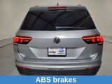 Used 2020 Volkswagen Tiguan SE image 6