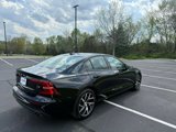Used 2020 Volvo S60 T5 Momentum image 4