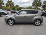 Used 2016 Kia Soul + image 3
