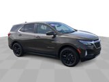Used 2023 Chevrolet Equinox LT image 2