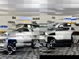 Certified 2021 Chevrolet Traverse LT image 2