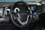 Used 2015 Toyota Sienna SE image 2