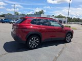 Used 2022 Toyota Corolla Cross XLE image 4