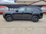 New 2025 Jeep Grand Cherokee Altitude image 4
