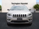 Used 2019 Jeep Cherokee Limited image 2