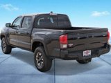 Used 2018 Toyota Tacoma TRD Off-Road image 4