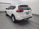 Used 2017 Nissan Rogue SV image 5