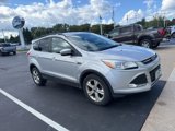 Used 2016 Ford Escape SE w/ Equipment Group 201A image 3