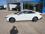 Used 2025 Hyundai Elantra SEL image 3