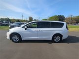 Used 2022 Chrysler Voyager LX image 2