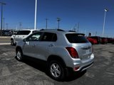 Used 2018 Chevrolet Trax LT w/ LT Convenience Package image 3