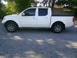 Used 2019 Nissan Frontier SL image 2